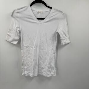 Active Basic white v neck top